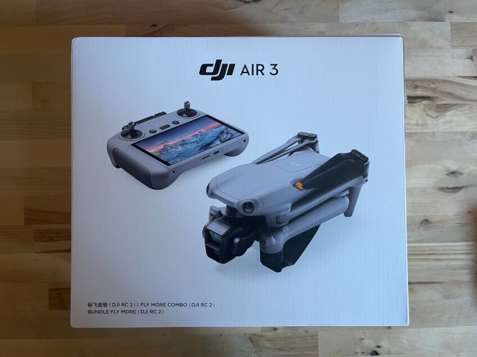 Комбинированный дрон DJI Air 3 Fly More с камерой и пультом RC 2