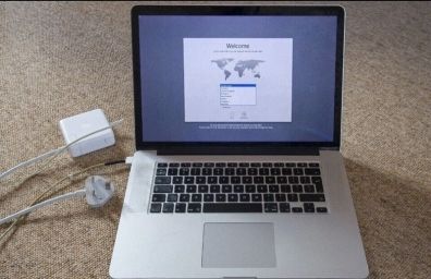 MacBook Pro 15'' 2.3 GHz Intel Core i7 16GB