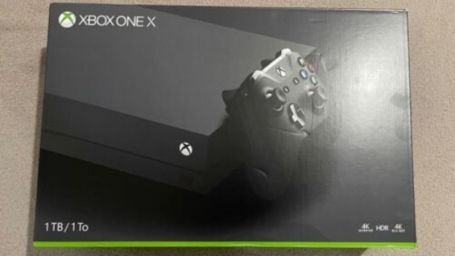 Консоль Microsoft Xbox One X 1 ТБ