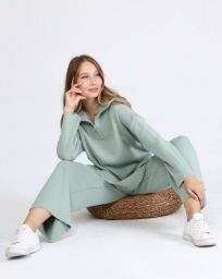 Женский трикотажный костюм