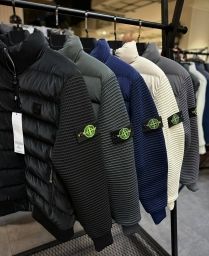 Куртка Stone island.