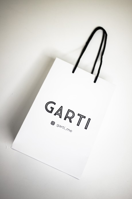 Пакет картонный с логотипом "GARTI" малый