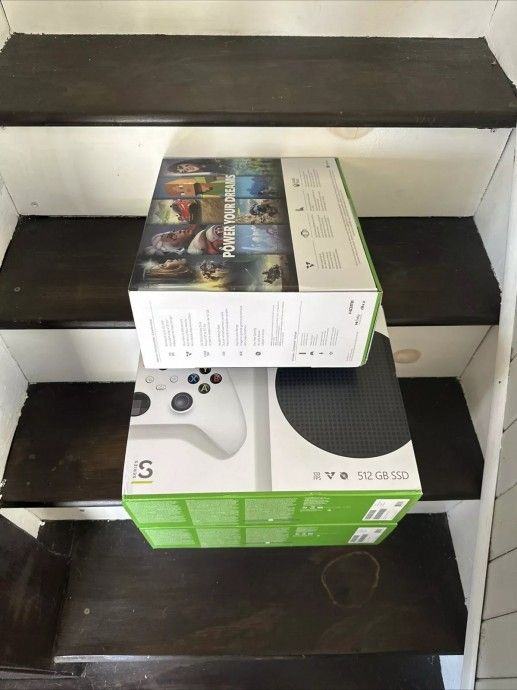 Игровая консоль Microsoft Xbox Series S 512 ГБ